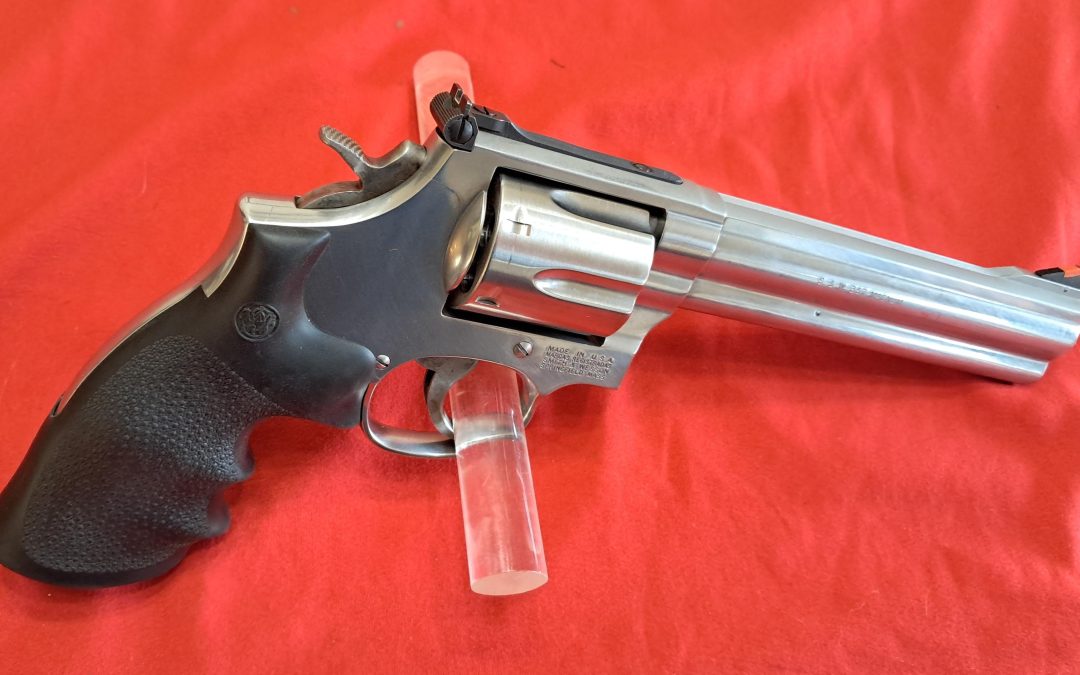 S&W 686-5 357mag stainless steel revolver $685.oo obo