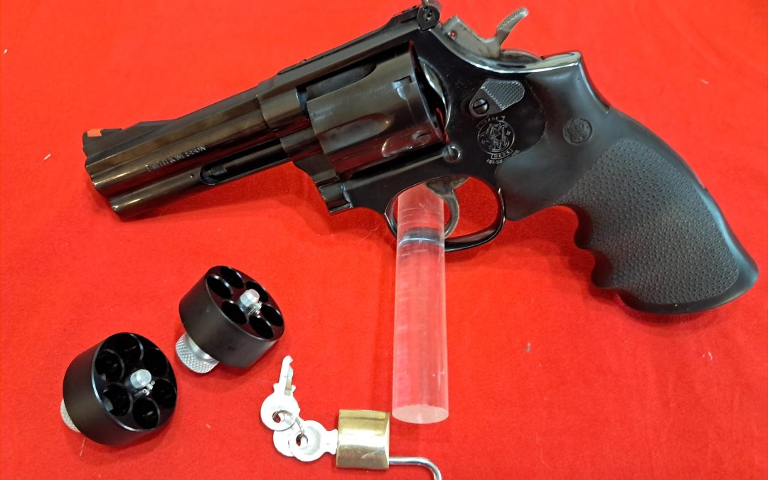 Smith & Wesson 586-4 357mag 4″ revolver $old